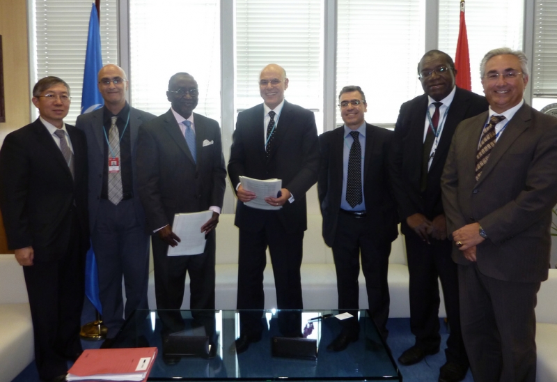 Expert Exchange Mechanism: Decentralization