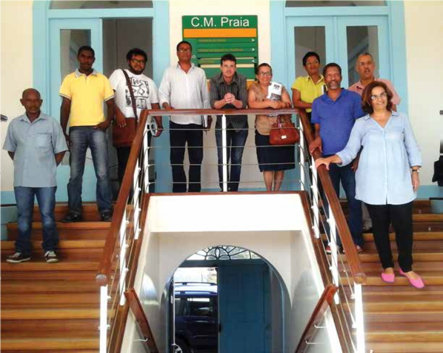 Support for the Promotion of Handicrafts and the Recycling of Garbage in the City of Praia (Cape Verde)